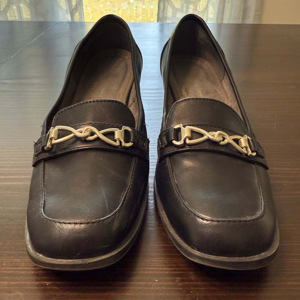 Adrienne Vittadini black Dress Loafers 8.5 Like New